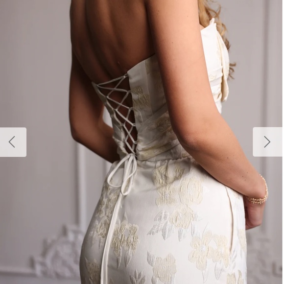 V Chapman The Beth Dress in Baroque Pearl Size 10 - Picture 2 of 2